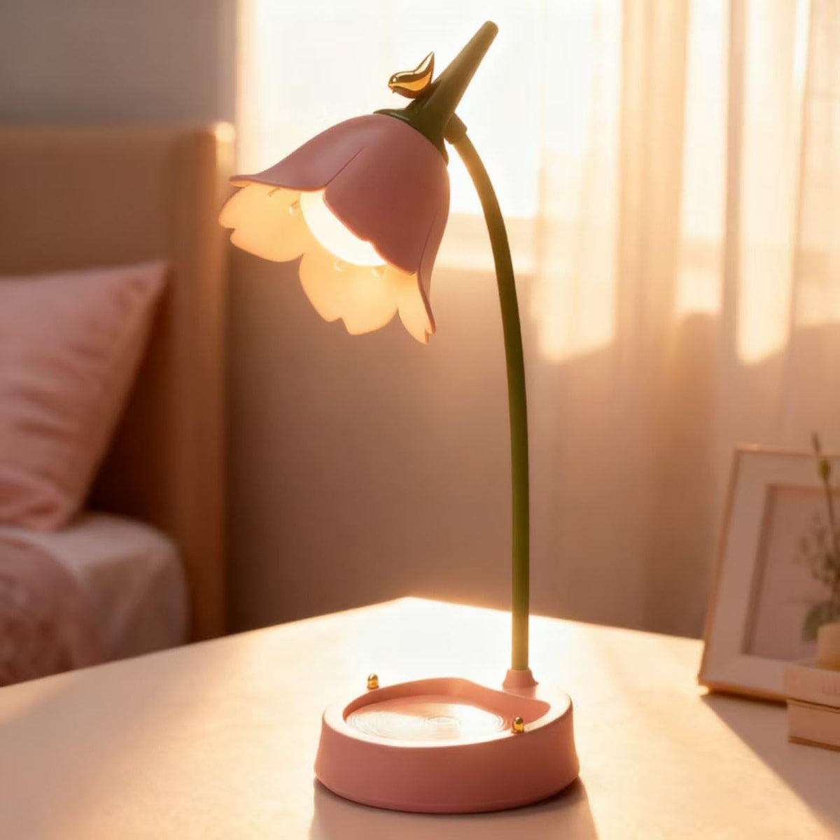 [Brand Name] Mini Sunflower Table Light – Sweet Gifting Pick for Best Friend, Foldable Eye-Caring Bedside Lamp