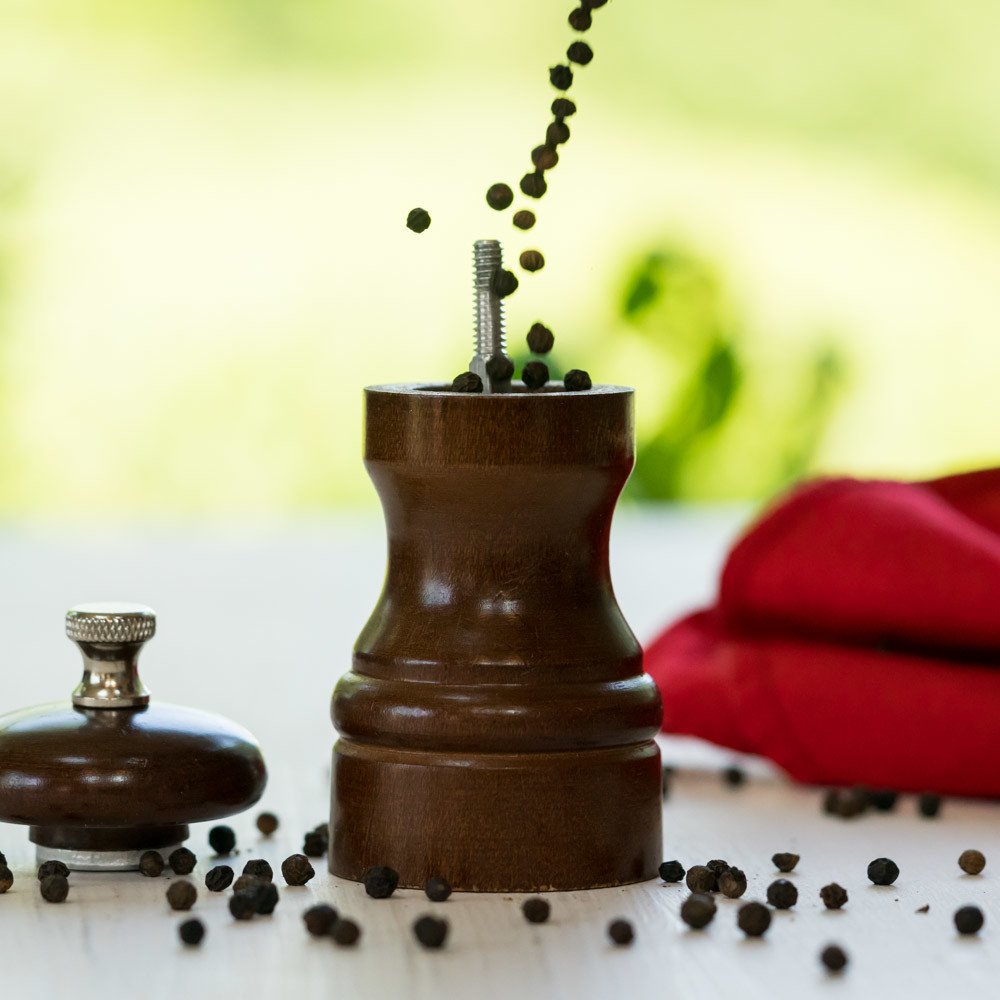 McCormick Organic Whole Black Peppercorns 13.75 oz – Thoughtful Housewarming Gift for New Homeowners