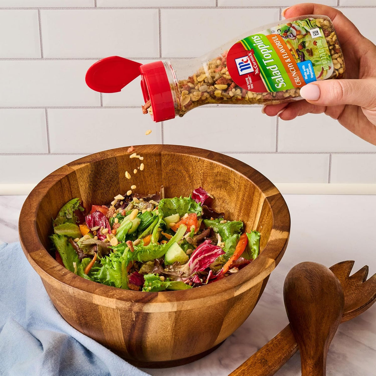 McCormick Salad Toppins Crunchy & Flavorful Guilt-Free Salad Crunch, Low-Calorie Topping for Veggie Meals