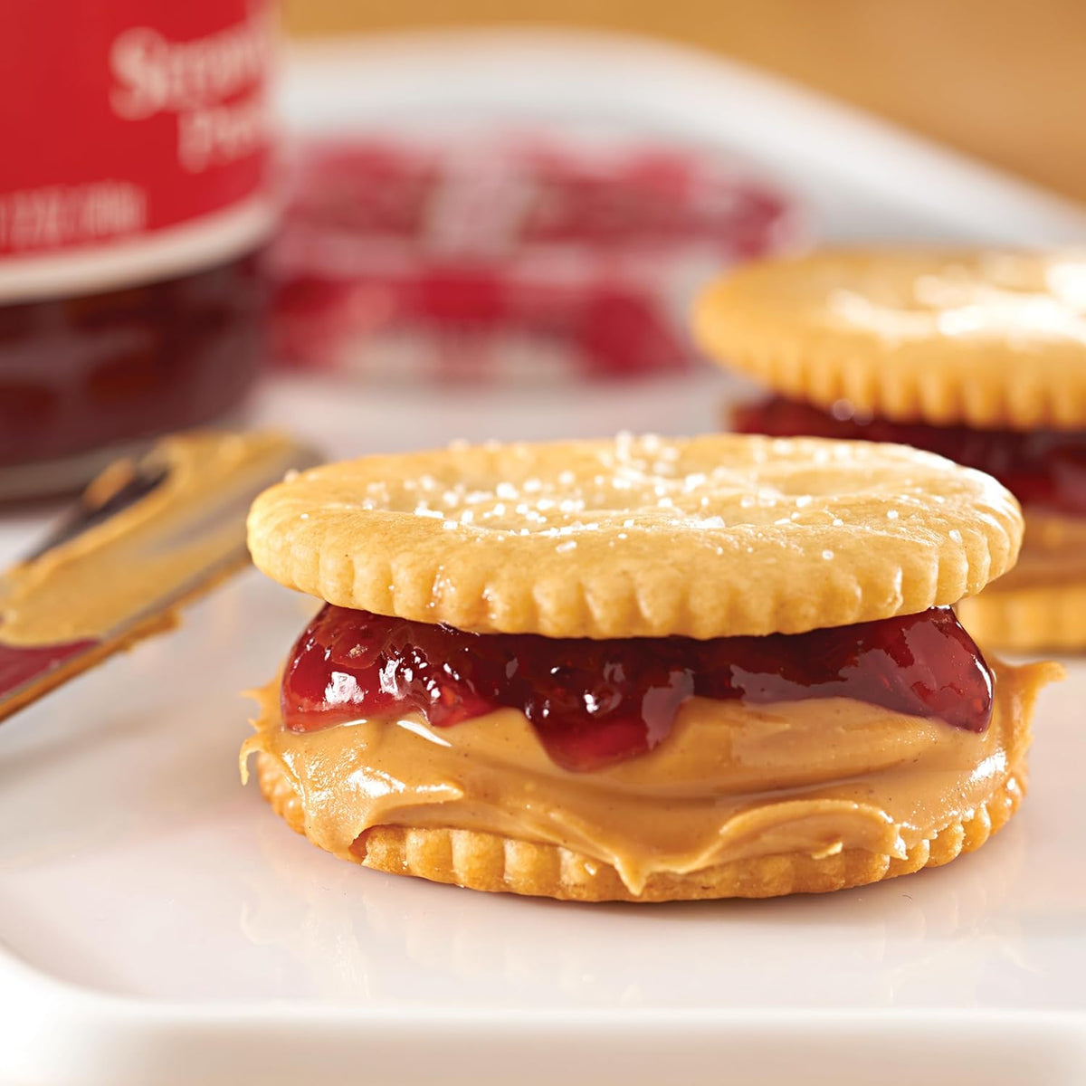 RITZ Original Crackers – Wholesome Hors d'Oeuvres Base for Entertaining with Confidence