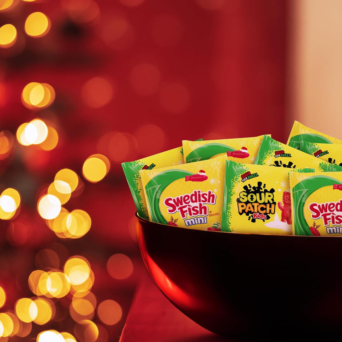 SOUR PATCH KIDS and SWEDISH FISH Mini Candy Pack – Travel-Friendly Road Trip and Camping Snack for Families, 22 Individually Wrapped Treats