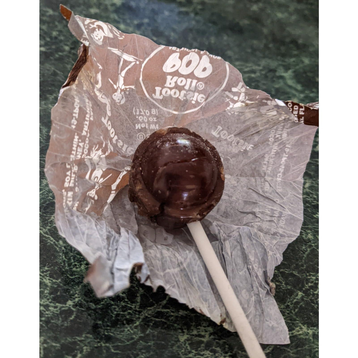 Tootsie Pops Chocolate Lollipops – Safe Classroom Treats for Kids' Parties and School Celebrations